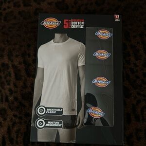 New in Box Dickies cotton crew Tees 4